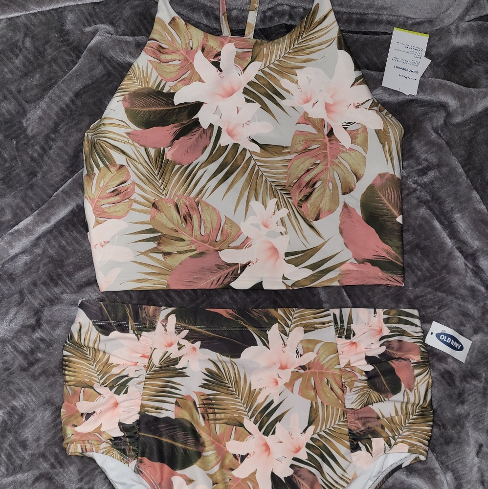 Plus size Two piece floral swim suit